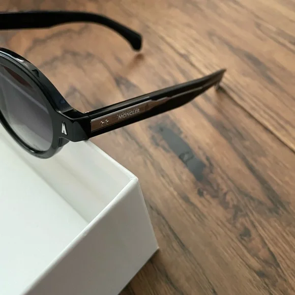 Moncler Rondosa Round Sunglasses